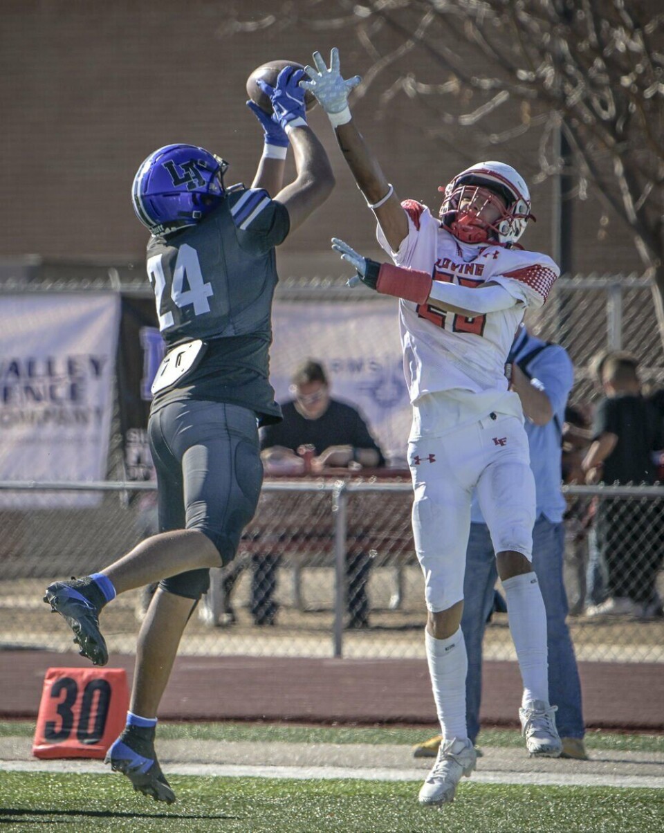 Prep football Favorites (mostly) fare well in Saturday playoff games