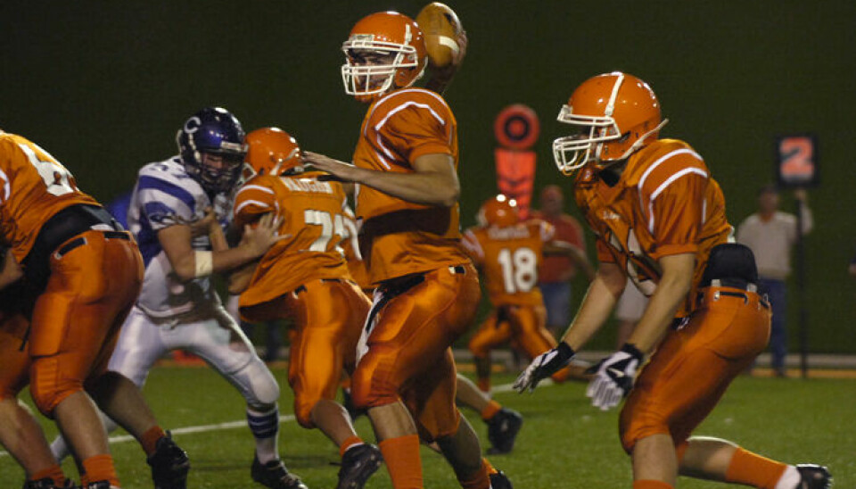 After leading Artesia to state titles in 2006 and 2007, quarterback Landry Jones played collegiately for Oklahoma and in the NFL for the Pittsburgh Steelers.