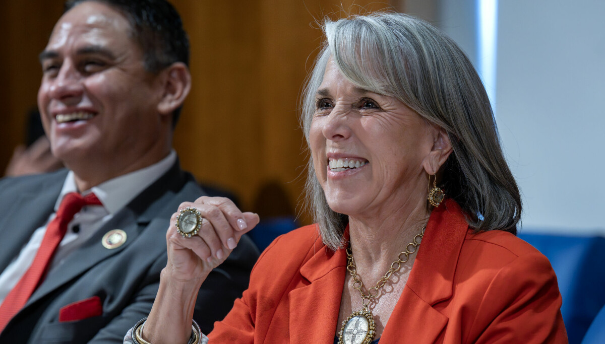 Gobernador viajando a España para participar en cumbre cultural, negociaciones comerciales