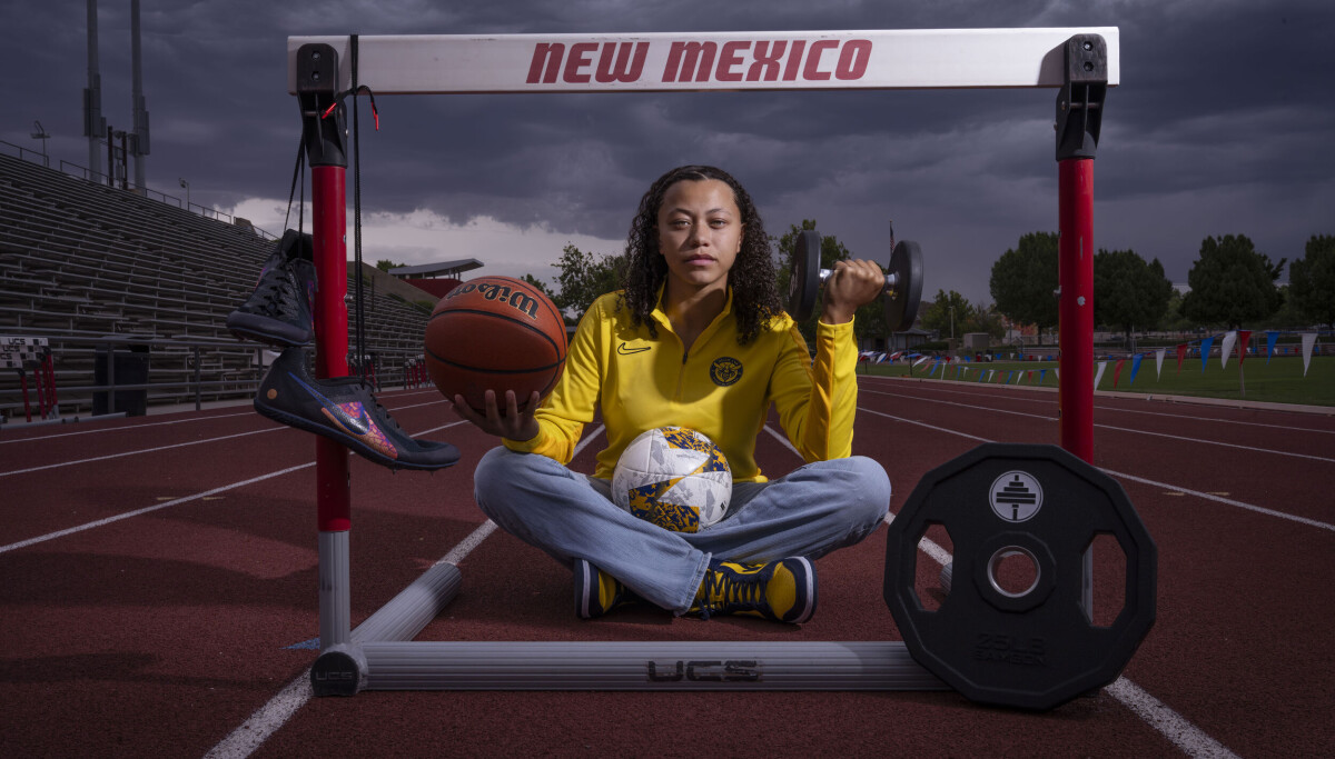 Highland's Rebecca Neal named Journal Female Athlete of the Year again