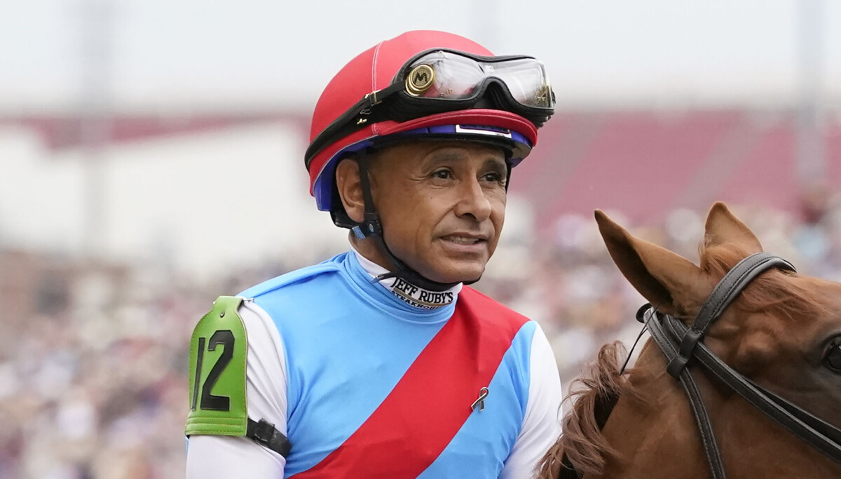 Giddy up: NM United plans to honor jockey Mike Smith