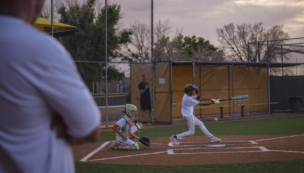 Eastdale falls to Arkansas, exits Southwest Regionals