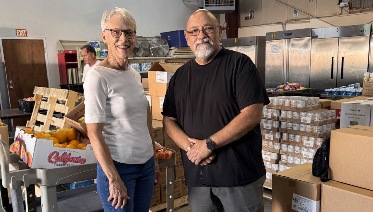 Couple donates $10,000 to Belen food pantry