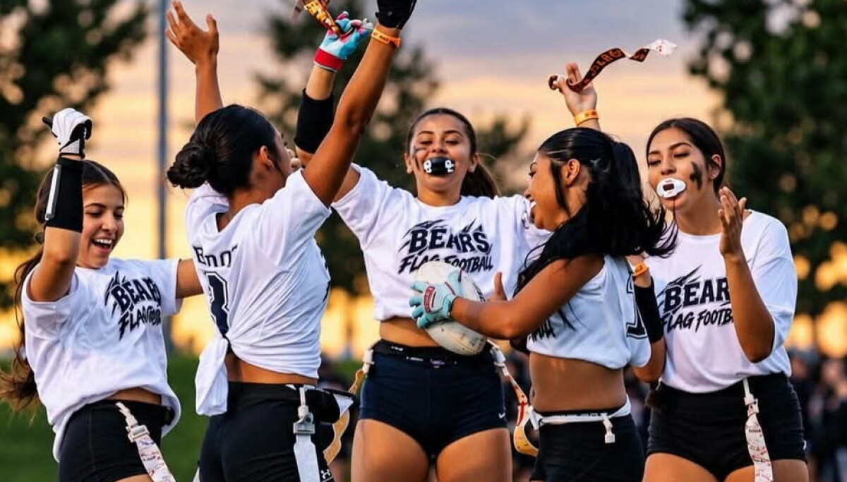 Coverage image for: New Mexico girls’ flag football kicks off with excitement