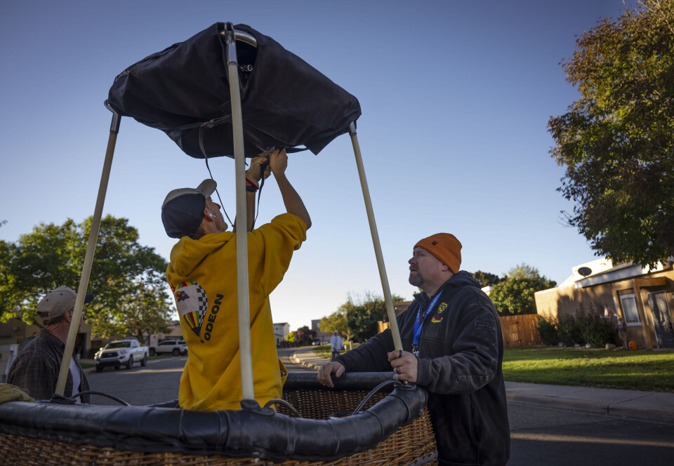 Basllon Balloon Fiesta mentorship helps beginner pilots fly safely in Albuquerque