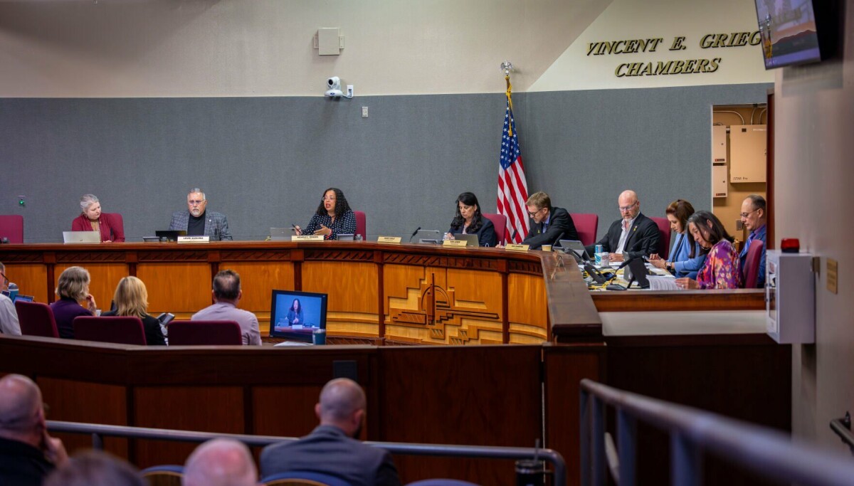 ABQ council to vote on a $15 minimum wage proposal Monday