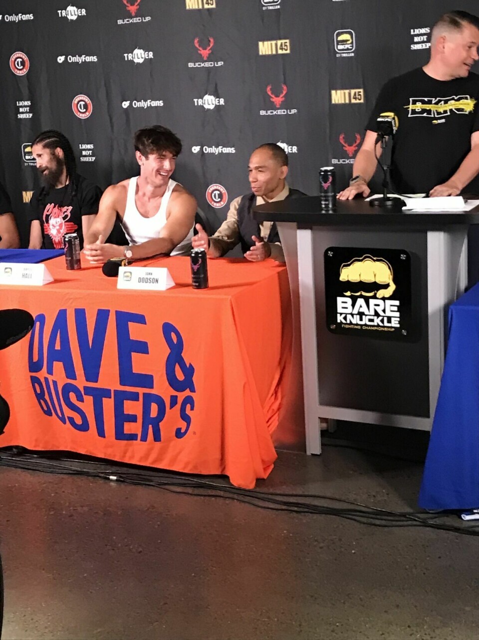 Bryce Hall in bare knuckle fight in Albuquerque | Sports | abqjournal.com