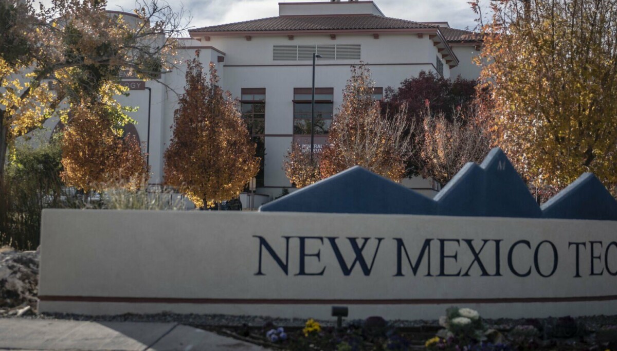 New Mexico Tech staff votes no confidence in two administrators over alleged harassment and misconduct