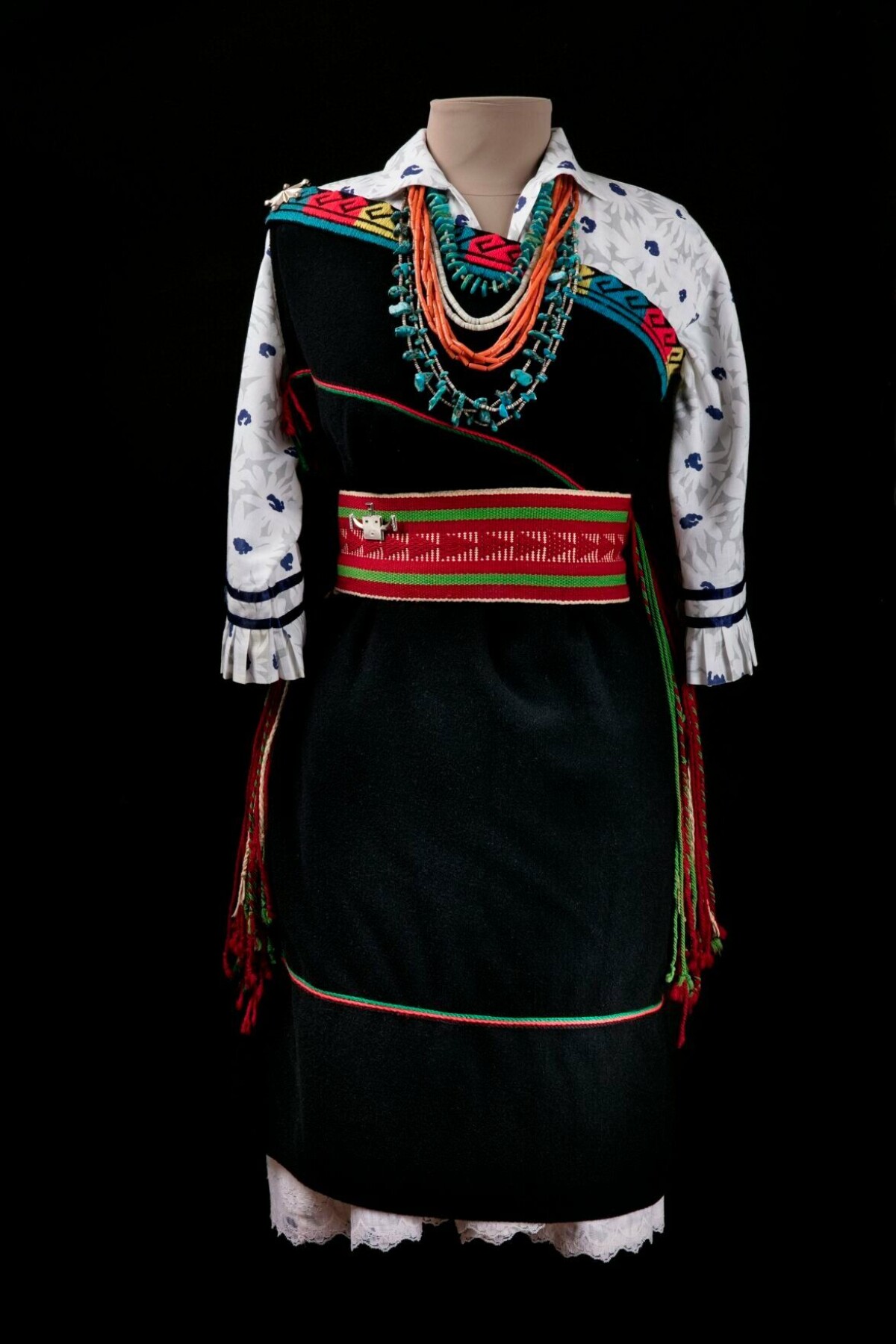 cultural dress designs Traditional Dress Around The World