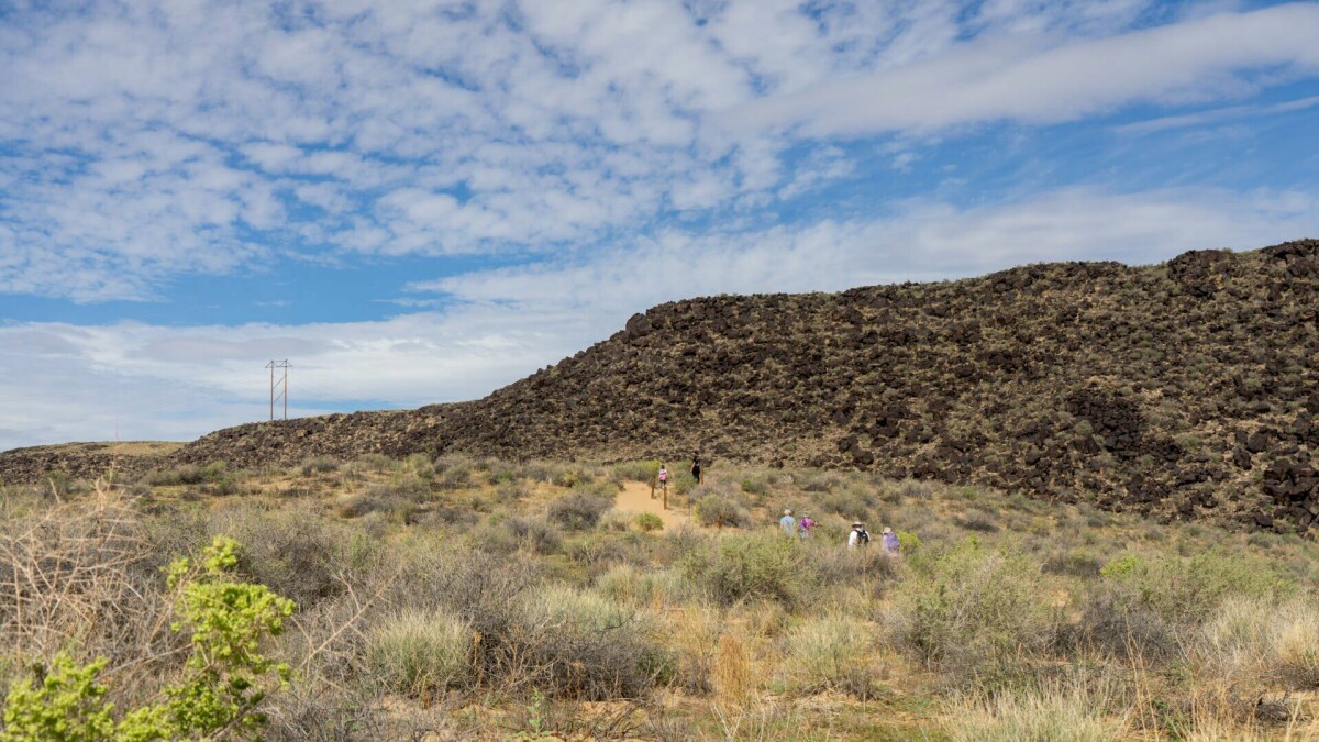 NPS Geodiversity Atlas—Petroglyph National Monument, New Mexico (U.S.  National Park Service), image size:1200x675