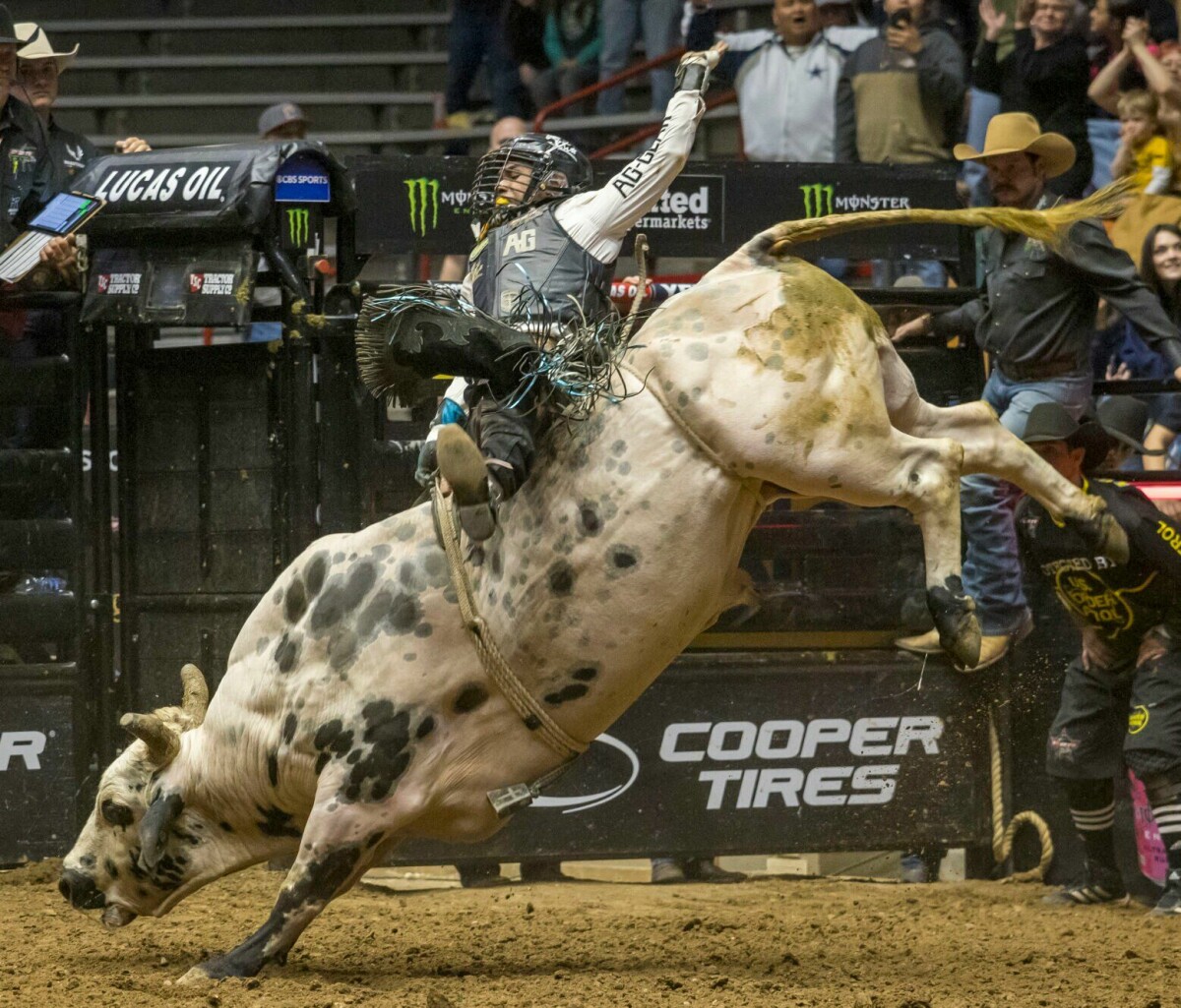 The culture is huge': Brazilian riders find success at PBR Ty